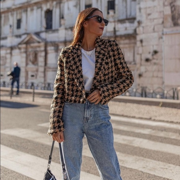 Zara Cropped Textured Blazer - Picture 3 of 9